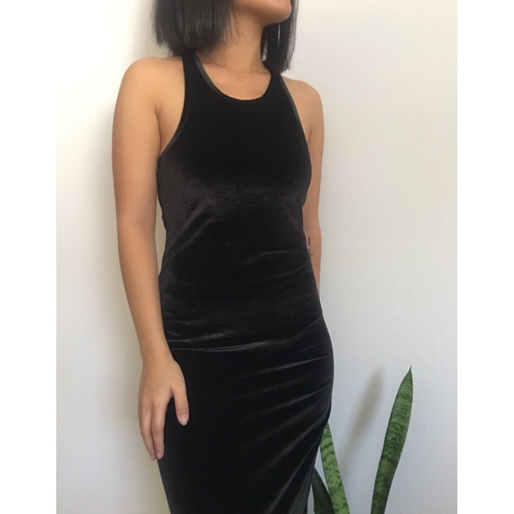 🖤Black High Slit Velvet Maxi🖤